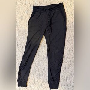 Lululemon Dance Studio Jogger pants in black Swift fabric size 8